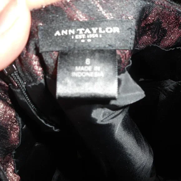 BOGO FREE, Ann Taylor metallic leopard print skirt, size 6 - Picture 6 of 6